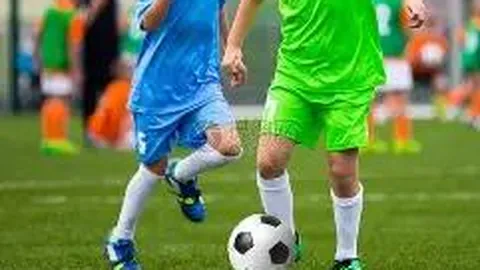 “澳网风云：德约科维奇反手斜线绝技，21日赛场上五佳球之一”